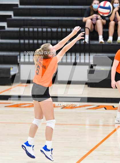 Thumbnail 1 in Argyle @ Springtown photogallery.