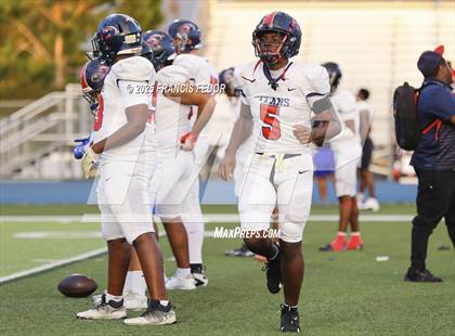 Thumbnail 2 in JV: Tampa Bay Tech @ Sumner photogallery.
