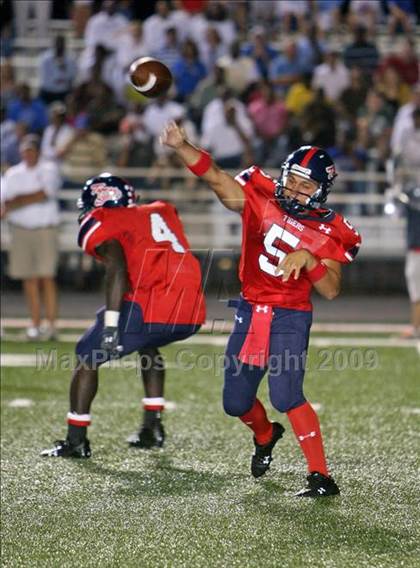 Thumbnail 3 in Memphis University @ South Panola photogallery.