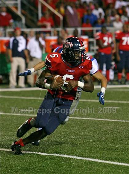 Thumbnail 3 in Memphis University @ South Panola photogallery.