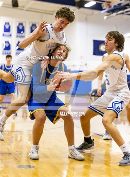 Thumbnail 3 in Newport Central Catholic @ Highlands photogallery.