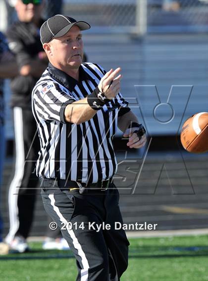 Thumbnail 2 in Pilot Point vs. Mineola (UIL 3A Division 1 Region 2 Semifinal) photogallery.