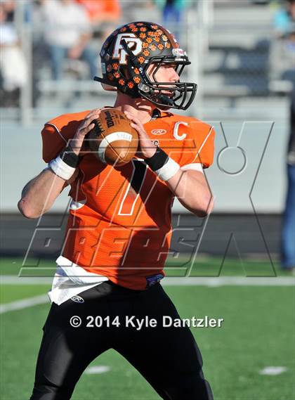 Thumbnail 3 in Pilot Point vs. Mineola (UIL 3A Division 1 Region 2 Semifinal) photogallery.