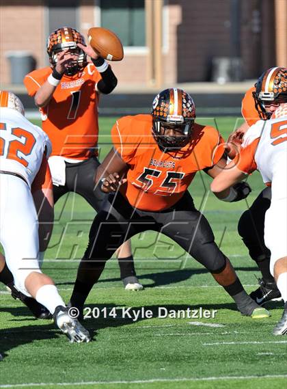 Thumbnail 3 in Pilot Point vs. Mineola (UIL 3A Division 1 Region 2 Semifinal) photogallery.