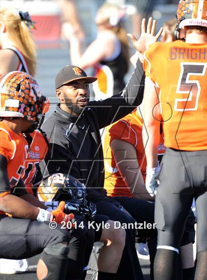 Thumbnail 2 in Pilot Point vs. Mineola (UIL 3A Division 1 Region 2 Semifinal) photogallery.