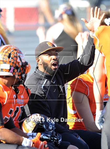 Thumbnail 1 in Pilot Point vs. Mineola (UIL 3A Division 1 Region 2 Semifinal) photogallery.