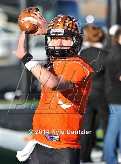 Thumbnail 1 in Pilot Point vs. Mineola (UIL 3A Division 1 Region 2 Semifinal) photogallery.