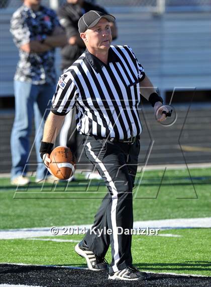 Thumbnail 1 in Pilot Point vs. Mineola (UIL 3A Division 1 Region 2 Semifinal) photogallery.