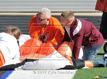 Thumbnail 3 in Pilot Point vs. Mineola (UIL 3A Division 1 Region 2 Semifinal) photogallery.
