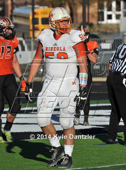 Thumbnail 3 in Pilot Point vs. Mineola (UIL 3A Division 1 Region 2 Semifinal) photogallery.