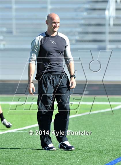 Thumbnail 2 in Pilot Point vs. Mineola (UIL 3A Division 1 Region 2 Semifinal) photogallery.