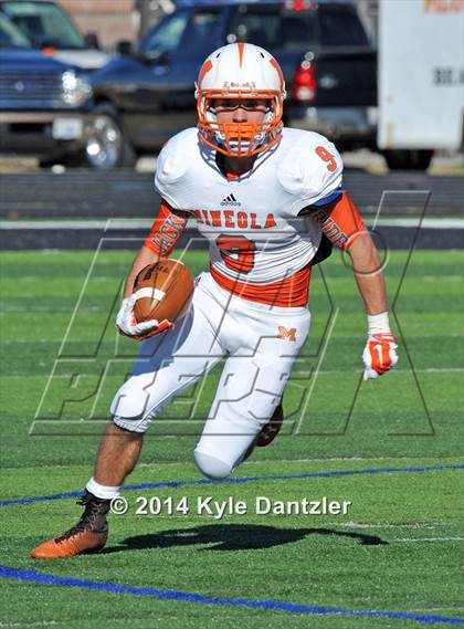 Thumbnail 3 in Pilot Point vs. Mineola (UIL 3A Division 1 Region 2 Semifinal) photogallery.