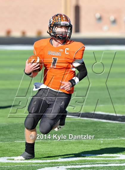 Thumbnail 2 in Pilot Point vs. Mineola (UIL 3A Division 1 Region 2 Semifinal) photogallery.