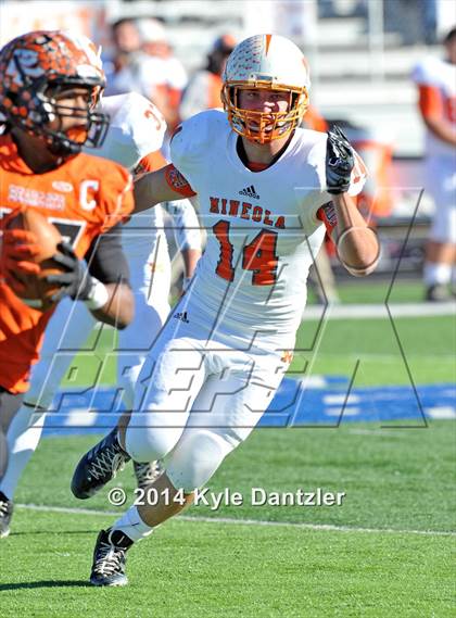 Thumbnail 1 in Pilot Point vs. Mineola (UIL 3A Division 1 Region 2 Semifinal) photogallery.