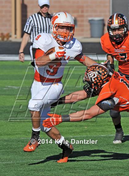 Thumbnail 1 in Pilot Point vs. Mineola (UIL 3A Division 1 Region 2 Semifinal) photogallery.