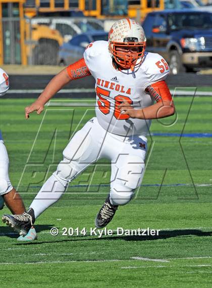 Thumbnail 3 in Pilot Point vs. Mineola (UIL 3A Division 1 Region 2 Semifinal) photogallery.