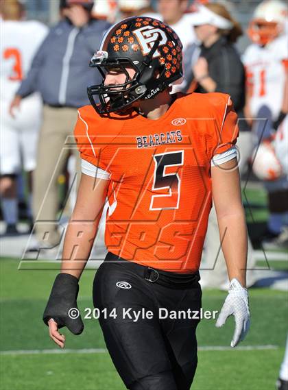Thumbnail 1 in Pilot Point vs. Mineola (UIL 3A Division 1 Region 2 Semifinal) photogallery.