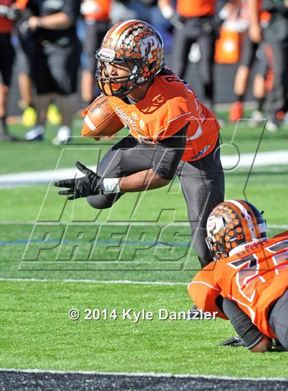 Thumbnail 1 in Pilot Point vs. Mineola (UIL 3A Division 1 Region 2 Semifinal) photogallery.