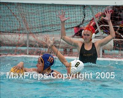 Thumbnail 3 in Rio Americano vs Del Campo (D2 Section Final) photogallery.