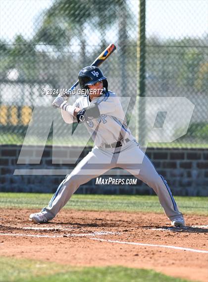 Thumbnail 1 in Villa Park @ Foothill photogallery.