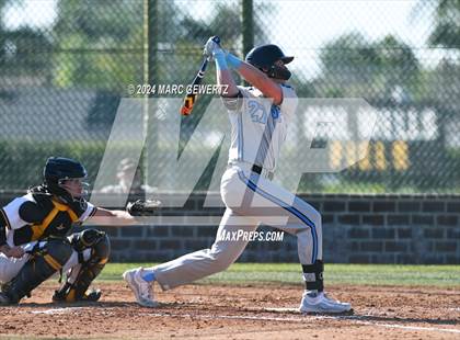 Thumbnail 1 in Villa Park @ Foothill photogallery.