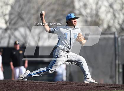 Thumbnail 1 in Villa Park @ Foothill photogallery.