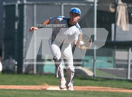 Thumbnail 1 in Villa Park @ Foothill photogallery.