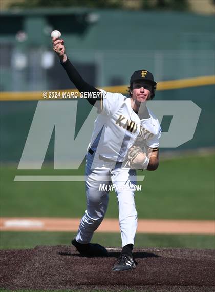 Thumbnail 1 in Villa Park @ Foothill photogallery.