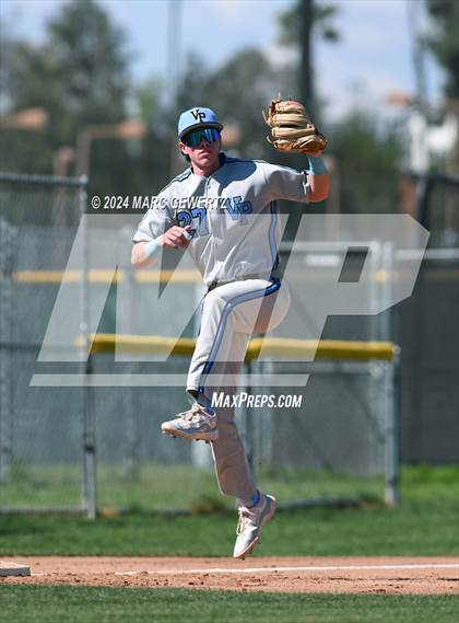 Thumbnail 1 in Villa Park @ Foothill photogallery.