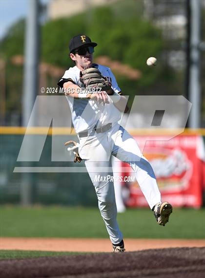 Thumbnail 1 in Villa Park @ Foothill photogallery.