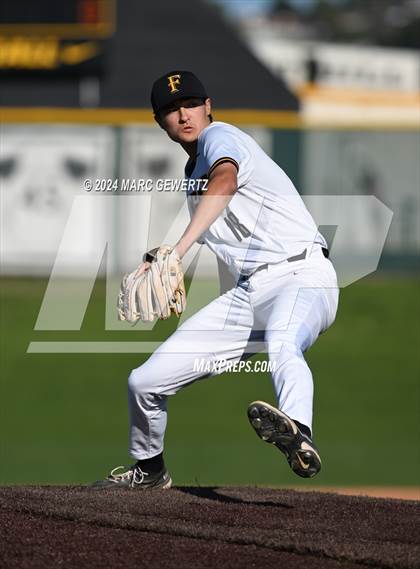 Thumbnail 1 in Villa Park @ Foothill photogallery.