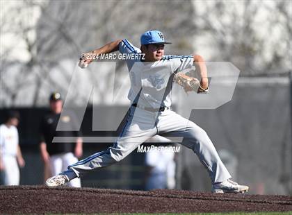 Thumbnail 3 in Villa Park @ Foothill photogallery.