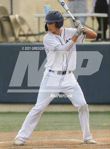 Thumbnail 1 in Harvard-Westlake @ Notre Dame (SO) photogallery.