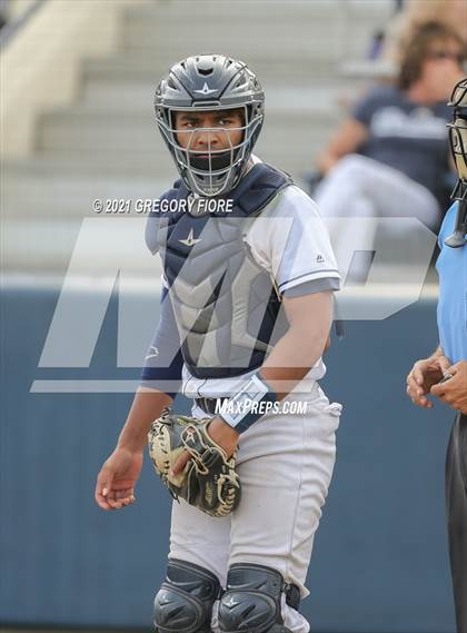 Thumbnail 2 in Harvard-Westlake @ Notre Dame (SO) photogallery.