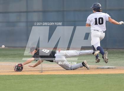 Thumbnail 2 in Harvard-Westlake @ Notre Dame (SO) photogallery.