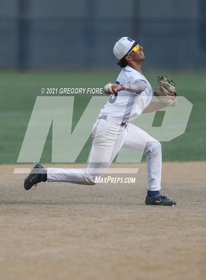 Thumbnail 1 in Harvard-Westlake @ Notre Dame (SO) photogallery.