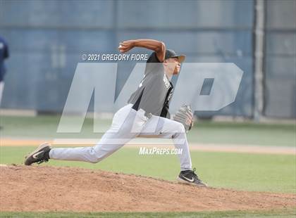 Thumbnail 1 in Harvard-Westlake @ Notre Dame (SO) photogallery.