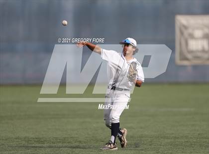 Thumbnail 2 in Harvard-Westlake @ Notre Dame (SO) photogallery.