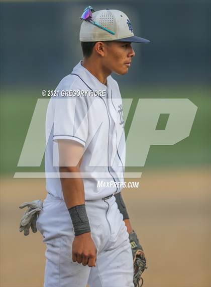 Thumbnail 1 in Harvard-Westlake @ Notre Dame (SO) photogallery.