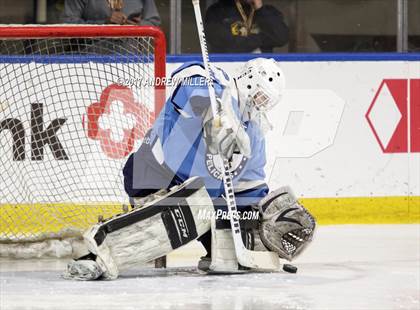 Thumbnail 3 in Brockport vs. Pelham Memorial (NYSPHSAA Division 2 Semifinal) photogallery.