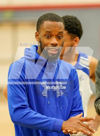 Thumbnail 1 in Woodside vs Valley (4C's Christmas Classic) photogallery.