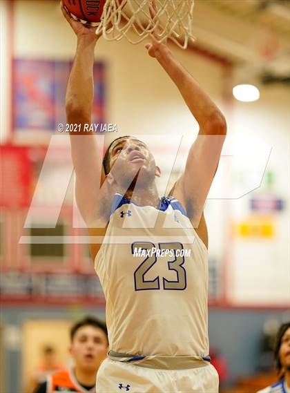 Thumbnail 3 in Woodside vs Valley (4C's Christmas Classic) photogallery.