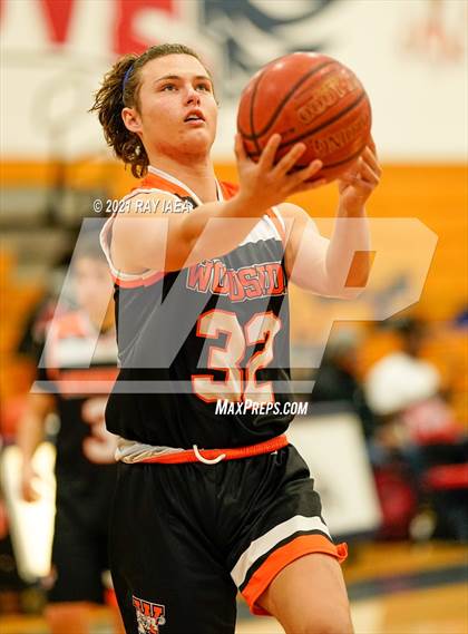 Thumbnail 2 in Woodside vs Valley (4C's Christmas Classic) photogallery.