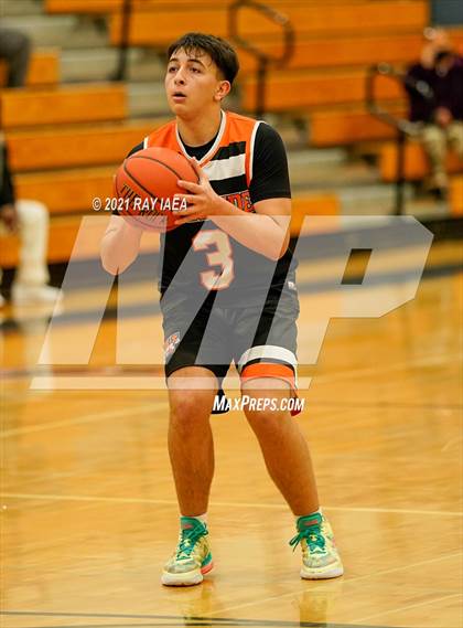 Thumbnail 3 in Woodside vs Valley (4C's Christmas Classic) photogallery.