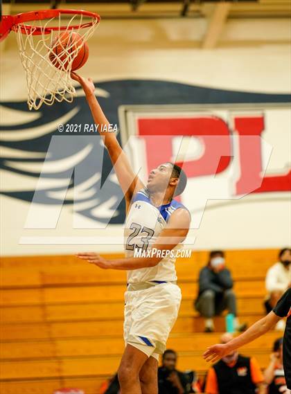 Thumbnail 2 in Woodside vs Valley (4C's Christmas Classic) photogallery.