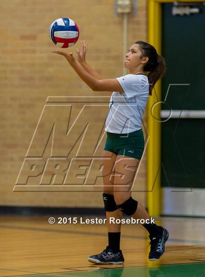 Thumbnail 2 in Taft vs Holmes Freshman photogallery.