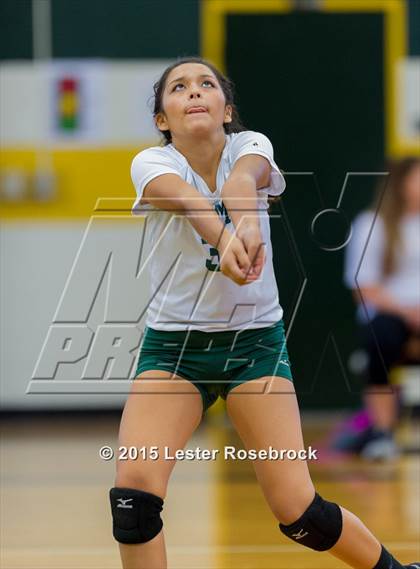 Thumbnail 2 in Taft vs Holmes Freshman photogallery.