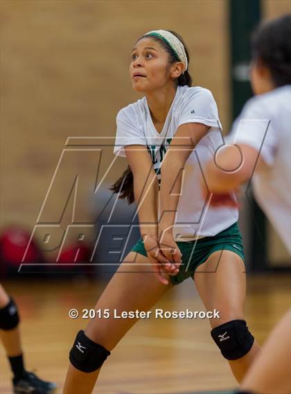 Thumbnail 2 in Taft vs Holmes Freshman photogallery.