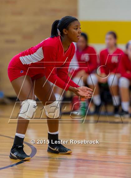 Thumbnail 3 in Taft vs Holmes Freshman photogallery.