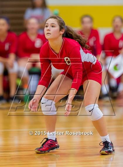 Thumbnail 3 in Taft vs Holmes Freshman photogallery.